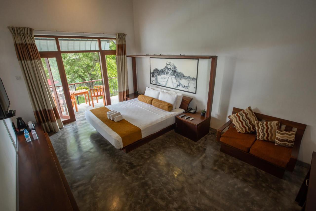 Sigiriya Wewa Addara Hotel - Hotel By The Lake Eksteriør bilde