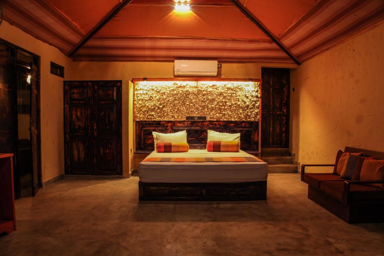 Sigiriya Wewa Addara Hotel - Hotel By The Lake Rom bilde